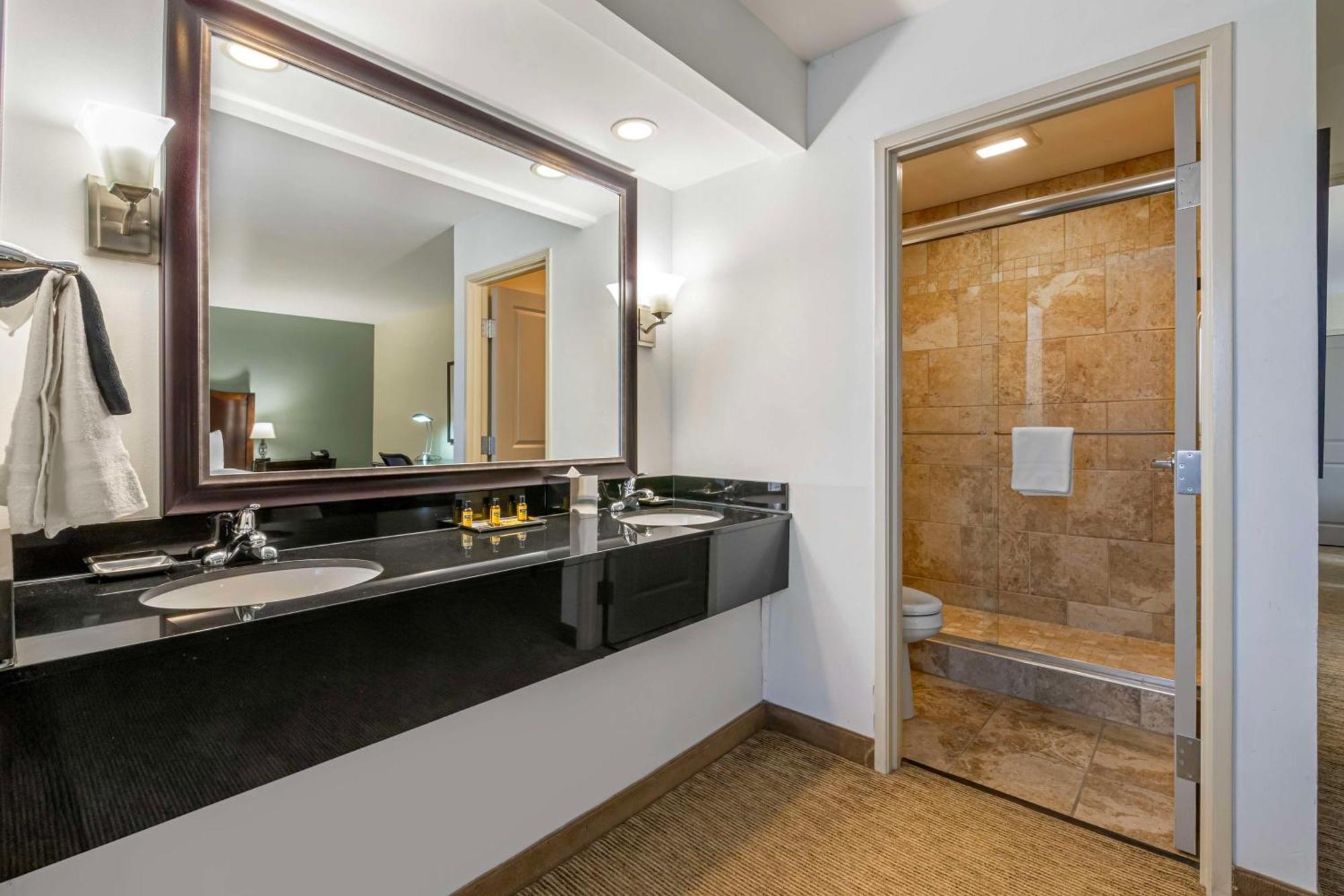 Best Western Plus Inntowner Madison Exteriér fotografie